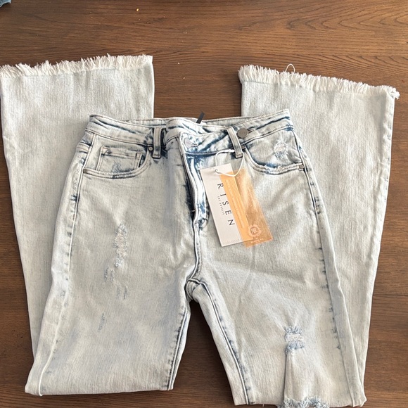 Light Blue Distressed Women Jeans - Picture 1 of 4